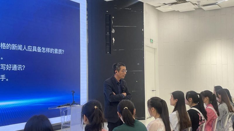 选择加盟品牌时，首先要考察其实力与资质。一个有实力的加盟品牌，通常具备以下条件：
